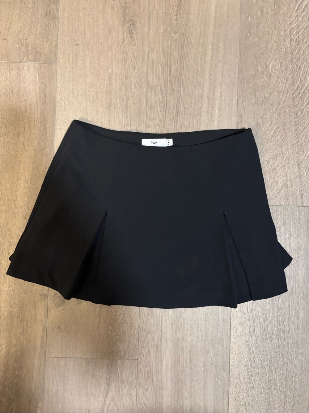 Twin mini skirt in black